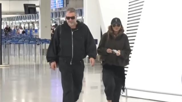 Βασίλης Μπισμπίκης &amp; Δέσποινα Βανδή αναχώρησαν για τη Ρώμη | Η αντίδραση on camera