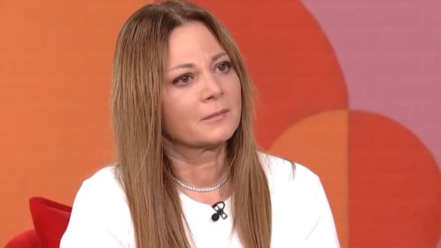 Συγκινήθηκε στον αέρα η Ζαμπέτογλου - "Η μαμά μου ήταν η βασίλισσα της χλωρίνης"