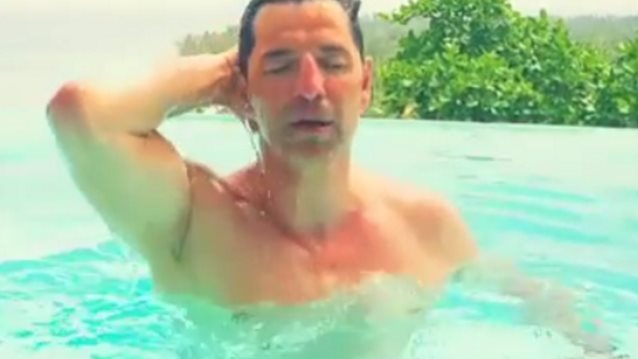 Survivor: Ο Σάκης Ρουβάς συναντά τον Σάκη Τανιμανίδη σε σκάφος και το video γίνεται viral