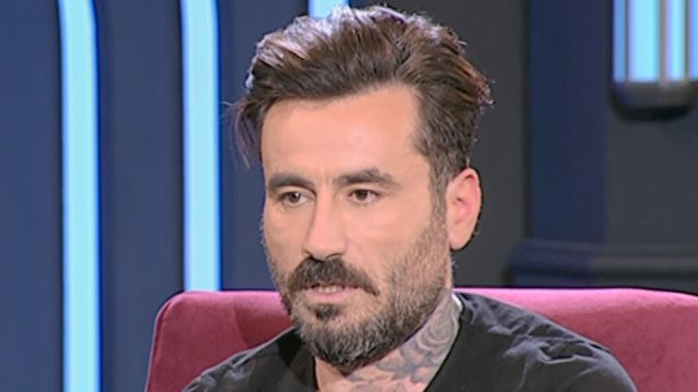 Γιώργος Μαυρίδης: «Με όλα αυτά που έχω ζήσει μικρός θα έπρεπε να έχω γίνει gay»