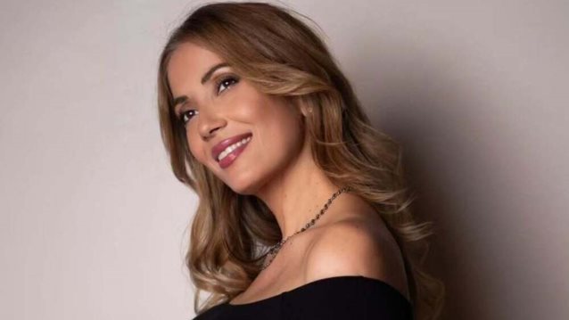 Η Γιώτα Τσιμπρικίδου αποκάλυψε το φύλο του μωρού που περιμένει