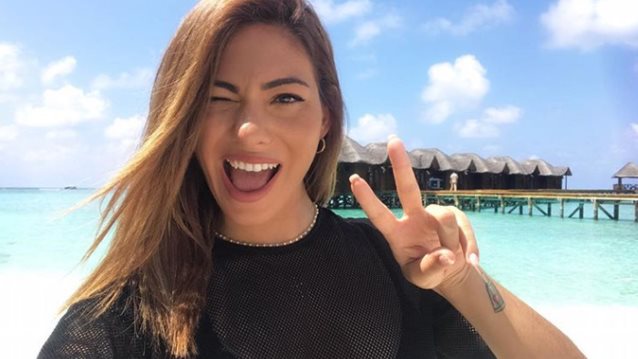 Ευρυδίκη Βαλαβάνη: Ποζάρει στον πλευρό του Βασάλου &amp; κάνει τον απολογισμό του 2017