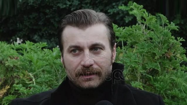 Σόλων Τσούνης: "Ενώ ξεκίνησαν κανονικά τα μηνύματα, μετά έγιναν απειλητικά"