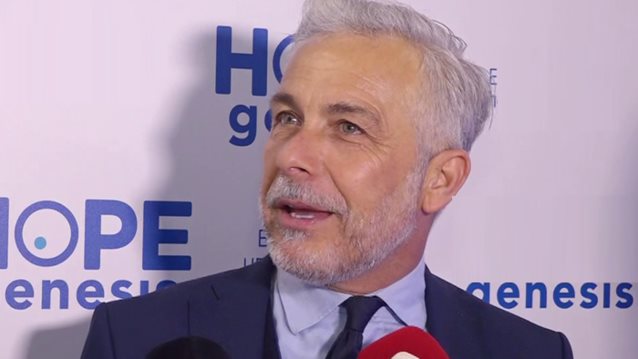 Χάρης Χριστόπουλος: «Ο γάμος μου θα γίνει σε ένα ερημονήσι και θα φοράμε όλοι παρεό»