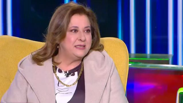 Η Ελισάβετ Κωνσταντινίδου εισέβαλε στον Νίκο Μουτσινά &amp; αποκάλυψε το επόμενό της βήμα μετά τους "Συμπέθερους" &amp; το "Masked Singer"