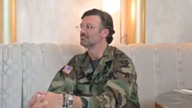 Γιώργος Παπακώστας: &quot;Μου λείπει ο πατέρας μου - Ήταν δύσκολο να με αφήσει εντελώς ελεύθερο με τις επιχειρήσεις&quot;