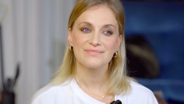 Λενα Δροσακη: "Η μαμα μου με ρωτησε μηπως ειμαι γκει, μηπως μου αρεσουν τα κοριτσια"