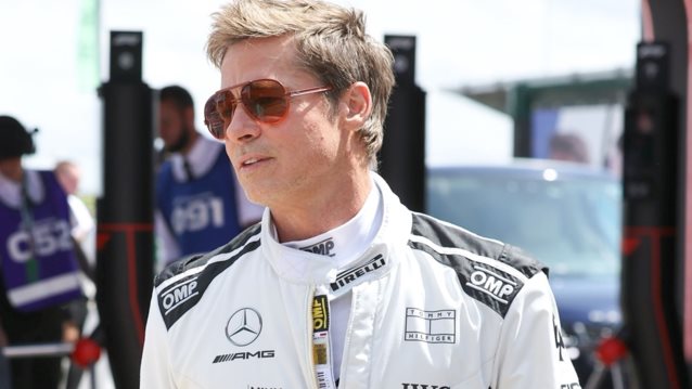 H dirty αποκάλυψη του Jason Priestley για τον πρώην συγκάτοικό του, Brad Pitt