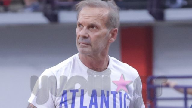 Πέτρος Κωστόπουλος: Στο γήπεδο με τον γιο του! Όλα τα στιγμιότυπα