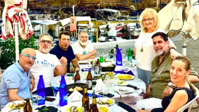 Βραδινή έξοδος για την Αγγελική Νικολούλη και την ομάδα του &quot;Φως στο Τούνελ&quot;