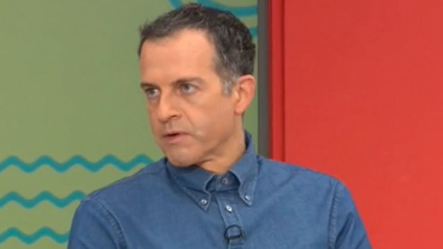 Ο Άρης Καβατζίκης σχολιάζει την "επίθεση" του Παπανώτα απέναντι στη Γραμμέλη