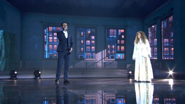 Η μεγαλη επιστροφη της Ελενης Δημου στο J2US - Η εντυπωσιακη ερμηνεια με τον Μαρινο Κονσολο