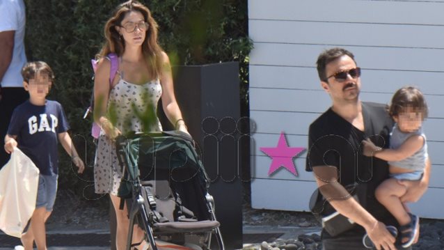 Κατερίνα Παπουτσάκη &amp; Παναγιώτης Πιλαφάς: Βόλτα με τα παιδιά τους! Πού τους εντοπίσαμε;