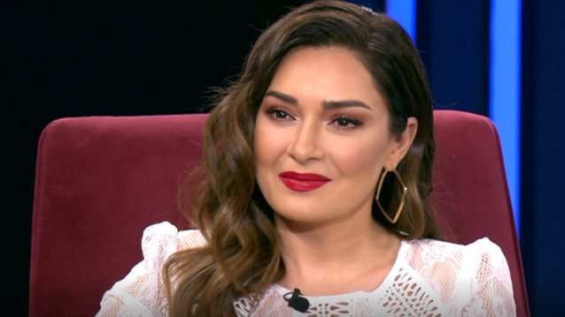 Αποστολία Ζώη: Η εξομολόγηση στη Μελέτη | Η «εξαφάνιση» από το τραγούδι, η απώλεια των γονιών της &amp; η περίοδος πένθους