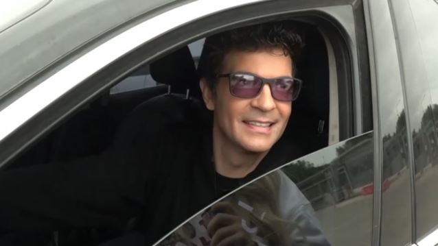 Η αντίδραση του Νίνο on camera στα δημοσιεύματα που τον θέλουν να επανασυνδέθηκε με τη Ζόζεφιν