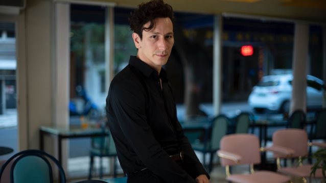 Μιχάλης Σαράντης: &quot;Δημιουργήθηκε περίεργη κατάσταση στο γύρισμα - Θέλει φροντίδα ο τρόπος που ρωτούν&quot;