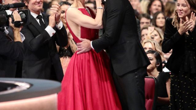 Alexander Skarsgard: Πήρε βραβείο και φίλησε την Nicole Kidman