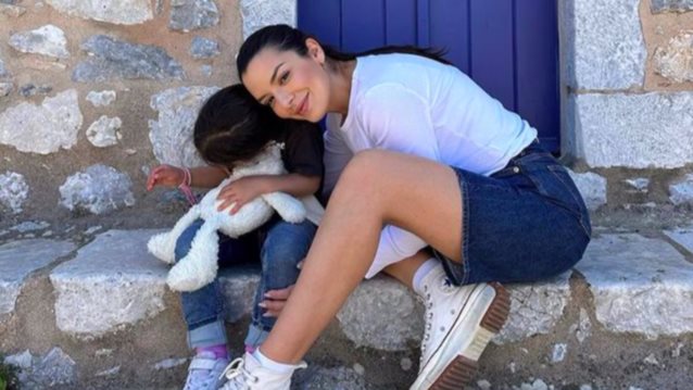 Η Νικολέττα Ράλλη πήγε για ράφτινγκ με την κόρη της