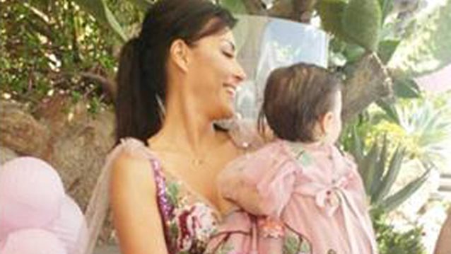 Σίσσυ Φειδά &amp; Γιώργος Ανδρίτσος: Βάφτισαν την κόρη τους στη Μύκονο! Όλες οι φωτογραφίες