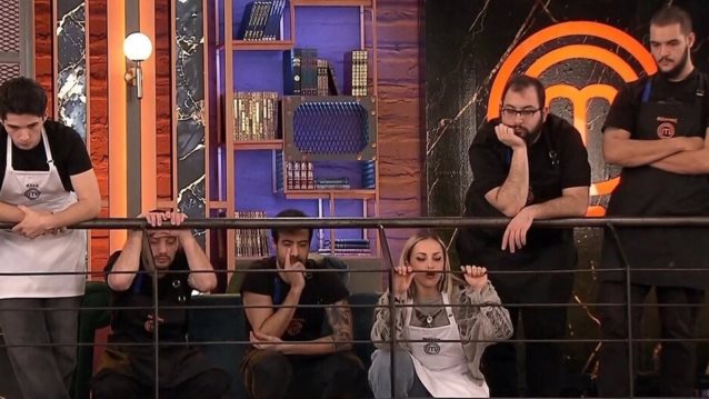 Ανέβηκαν οι τόνοι στον εξώστη του MasterChef: "Για χαλάρωσε λίγο" - "Μη μιλάς!"