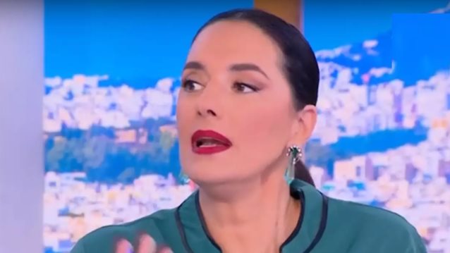 Νόνη Δούνια: "Ποτέ δεν έχω κάνει τον Κυριάκο μπάνιο"