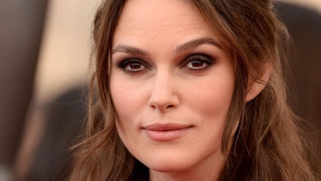 Τέλειο Μακιγιάζ Σε 1 Λεπτό
: Χρειάζεσαι μόνο αυτό το μικρό gadget!