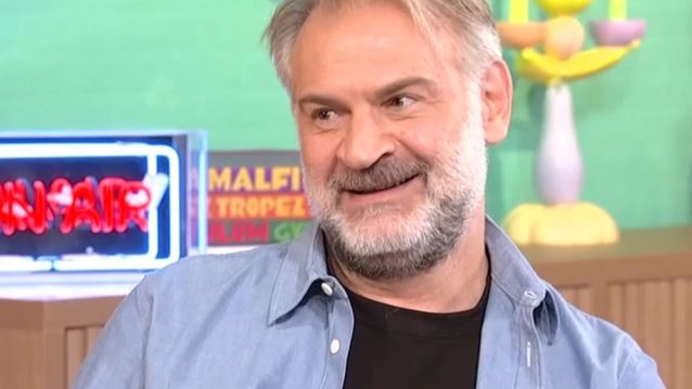 Ο Τάσος Γιαννόπουλος ξεκαθαρίζει: &quot;Δεν είμαι εγγονός του&quot;