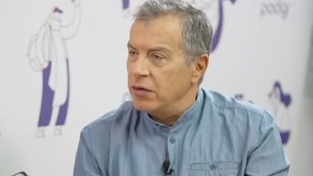 Σταύρος Θεοδωράκης: "Όταν έμαθα πως έχω καρκίνο πολλές νύχτες έλεγα "Γιατί θεέ μου;" - Δεν μπορούσα να το πιστέψω"