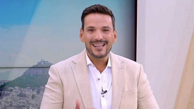 Ο Κώστας Τσουρός έκανε πρεμιέρα με την ατάκα που συζητήθηκε: "Σκάει δεν σκάει ο τζίτζικας..."