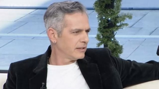 Ο Μάριος Αθανασίου μιλά για τα μηνύματα που δέχτηκε μετά το gay φιλί στον &quot;Πρώτο από εμάς&quot;