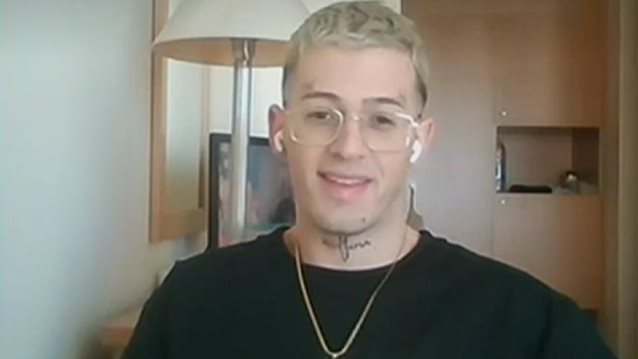 Ο Τάσος Ξιαρχό μπαίνει στη &quot;Φάρμα&quot; και &quot;βάζει στο μικροσκόπιο&quot; τους παίκτες του reality