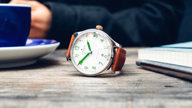 Τα καλύτερα ρολόγια για να κάνεις δώρο στον εαυτό σου αυτές τις γιορτές
: 7 επιλογές που μπορείς να δεις!