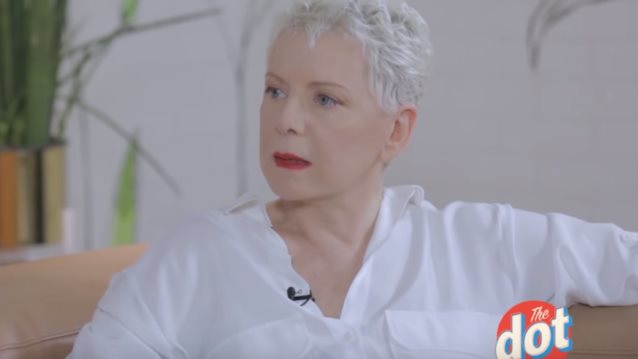 Έλενα Ακρίτα: Η εμφάνιση στο DOT | Η εξομολόγηση για την κατάθλιψη &amp; η κόντρα με τον Μάρκο Σεφερλή