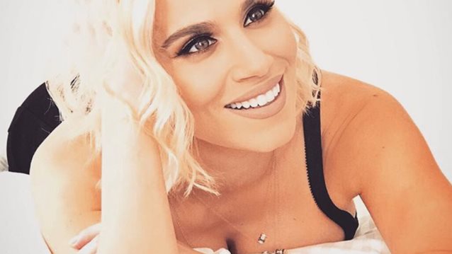 Νάντια Μπουλέ: Απόδραση στη Μύκονο!