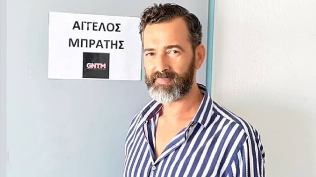 Αγγελος Μπρατης: Η φωτογραφια χωρις μπλουζα με φοντο το ηλιοβασιλεμα