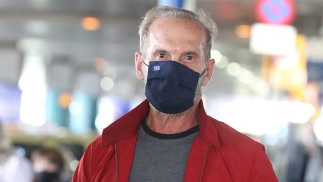 Ο Πέτρος Κωστόπουλος επέστρεψε από το Ντουμπάι! Όλες οι φωτογραφίες από την άφιξή του