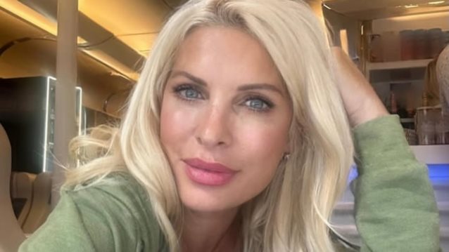 H Ελένη Μενεγάκη μάς λέει καλημέρα και μαγεύει με τη νέα της selfie