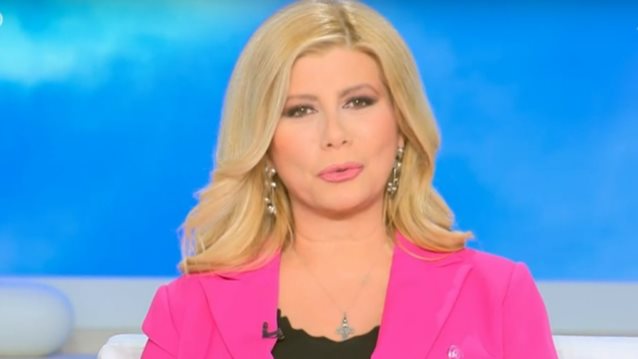 Το θαύμα που έζησε η Ζήνα Κουτσελίνη: &quot;Κοιμόμουν με την Παναγιά και μου μιλούσε στο αυτί&quot;