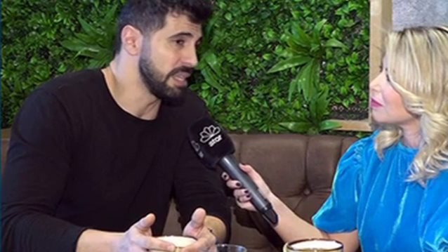 Γιώργος Παράσχος: Η δύσκολη εξαετία μακριά από την τηλεόραση, τα οικονομικά προβλήματα &amp; η είσοδος του στις «8 Λέξεις»
