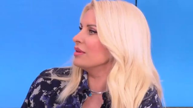 Ελένη Μενεγάκη: &quot;Δεν φαντάζεσαι πόσο σε ευχαριστώ&quot; - Καλεσμένη έκπληξη στην &quot;Ελένη&quot;