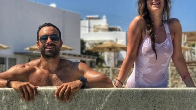 Σάκης Τανιμανίδης: Δες το πάρτι έκπληξη που ετοίμασε για την αδερφή του!