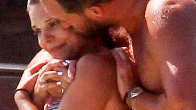 Μαρίνα Ασλάνογλου- Δημοσθένης Πέππας: Ερωτευμένοι στη Σκιάθο: Δείτε τα στιγμιότυπα!