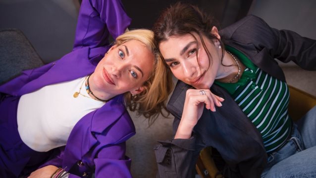 Η Χρύσα Μιχαλοπούλου επιβεβαιώνει τον χωρισμό της &amp; δηλώνει: Νομίζω ότι είμαι η γυναίκα μόνη δεν ψάχνει