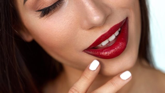 Beauty news: Σταθερό κραγιόν από το πρωί ως το βράδυ; Γίνεται