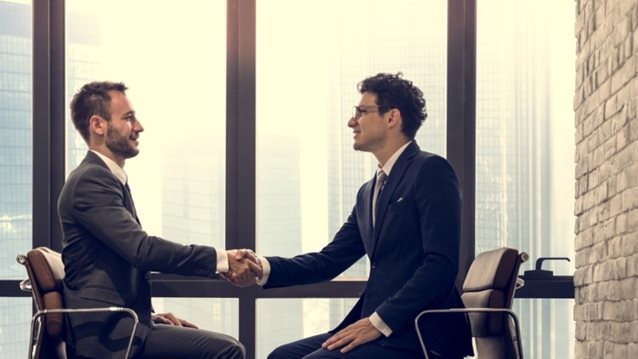 Τα tips που θα «ψηλώσουν» το βιογραφικό σου: Πώς θα πείσεις τους πάντες πως αξίζεις τη δουλειά