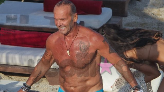 Πέτρος &amp; Μάξιμος Κωστόπουλος: Like father, like son | Διακοπές για δύο στη Μύκονο