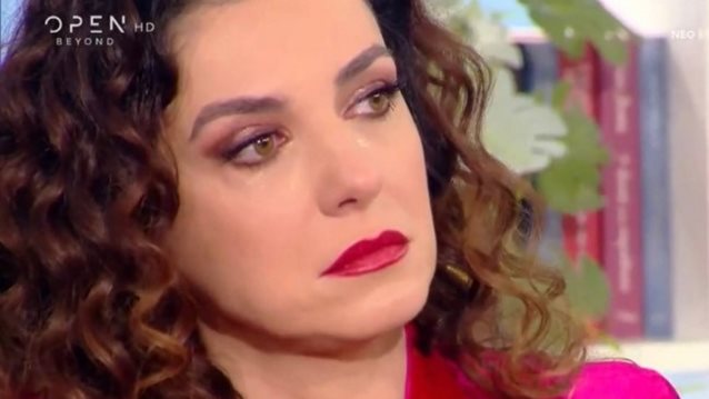 &quot;Έσπασε&quot; η Φωτεινή Δάρρα: &quot;Με έμαθε να μη σκύβω το κεφάλι, να λέω πάντα την αλήθεια με όποιο κόστος&quot;