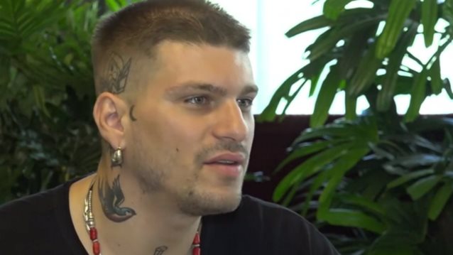 Ο Στηβ Μιλάτος παρεμβαίνει πρώτη φορά: &quot;Είχε εντυπωσιαστεί επειδή είχα πολλούς ακόλουθους στο instagram&quot;