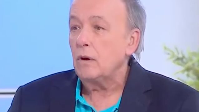 Εξερράγη ο Ανδρέας Μικρούτσικος: "Βρε αστυνομία, βρε δικαιοσύνη, έχετε αφήσει όλους τους εμπόρους ναρκωτικών έξω..."