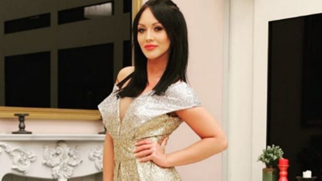 Ζένια Σολδάτου: Ποζάρει πιο σέξι από ποτέ &amp; στέλνει το δικό της μήνυμα για τους άντρες στη ζωή της